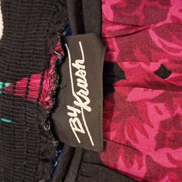 Vintage black floral California Krush a line skirt size medium - Picture 2 of 7